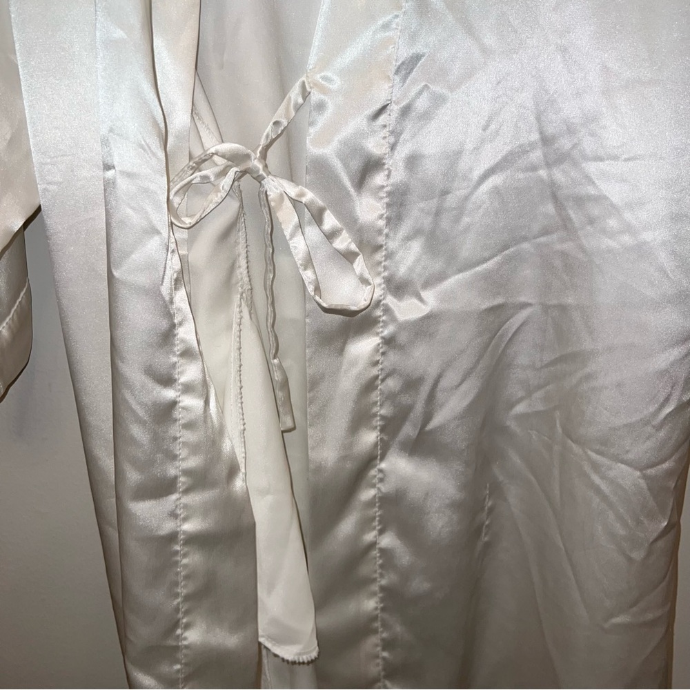 Bride Robe - Picture 6 of 6